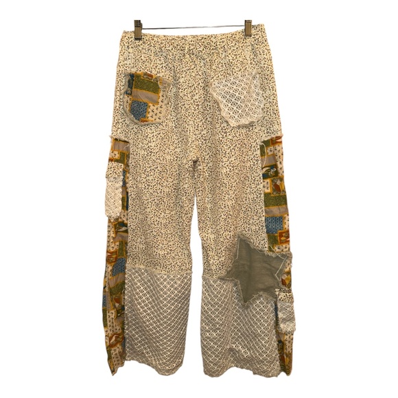 POL Flare Floral Patchwork Crochet Cargo Pants Star M - Picture 2 of 11